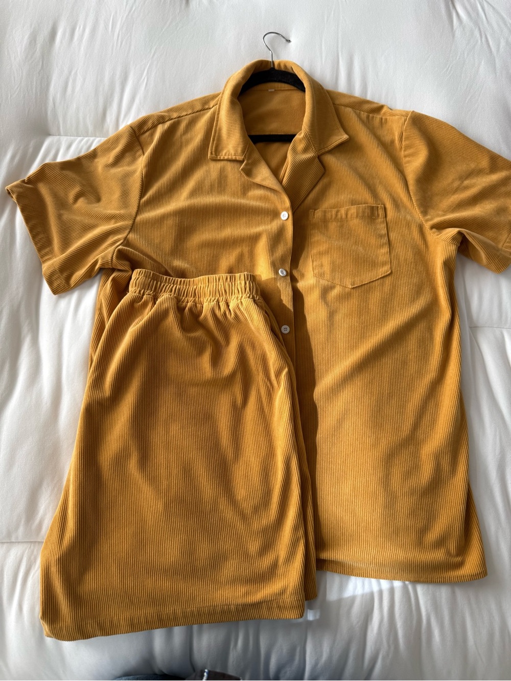 Men's Short-Sleeve Corded Shirt in Mustard